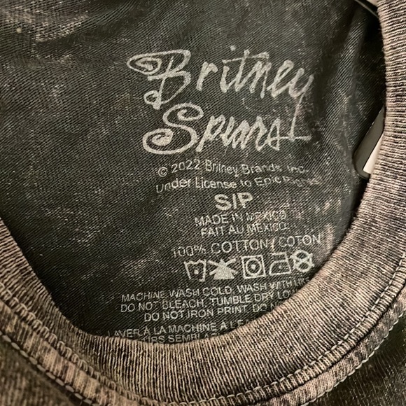 Britney Spears Long Sleeve Shirt - Picture 5 of 5